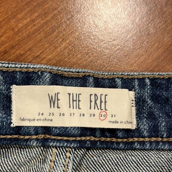 We The Free Women’s Denim Skirt Size 30. - Picture 4 of 7